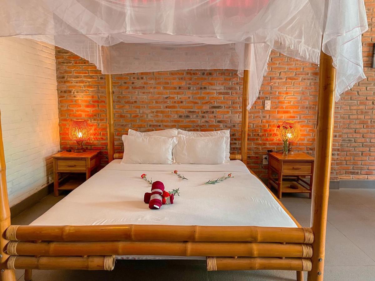 Lang Ca Voi Ll The Whales Village Ll Mui Ne Phan Thiet Exterior photo