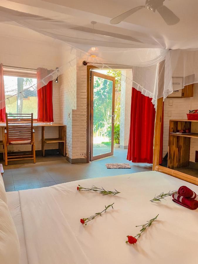Lang Ca Voi Ll The Whales Village Ll Mui Ne Phan Thiet Exterior photo